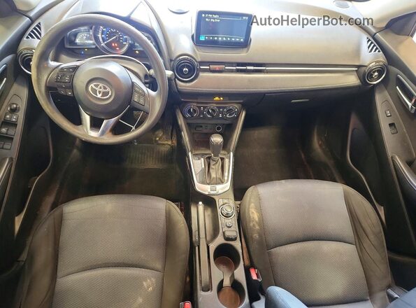 3MYDLBYVXJY310489 2018 TOYOTA YARIS Blue Dashboard view