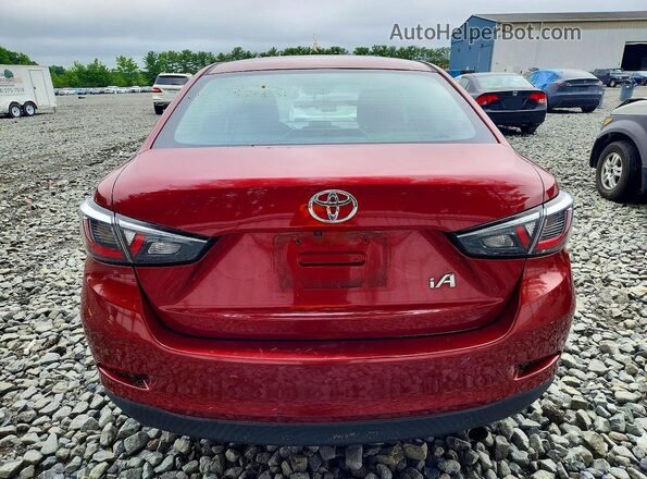 3MYDLBYVXJY326255 2018 TOYOTA YARIS Red Rear view