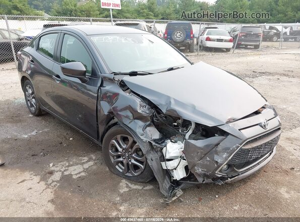 3MYDLBYVXKY508068 2019 TOYOTA YARIS Серый Вид спереди