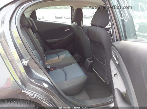3MYDLBYVXKY508068 2019 TOYOTA YARIS Серый Вид наклейки с VIN-кодом