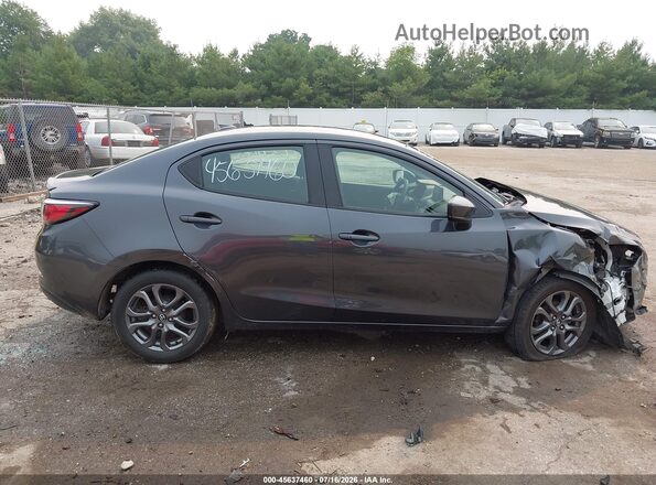 3MYDLBYVXKY508068 2019 TOYOTA YARIS Серый Панорамный вид салона 360°