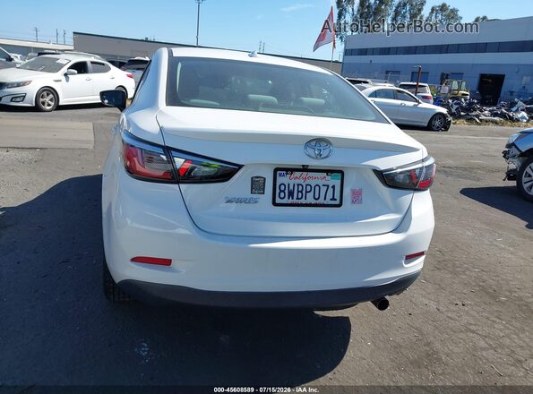 3MYDLBYVXKY513805 2019 TOYOTA YARIS White 