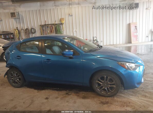 3MYDLBYVXKY517840 2019 TOYOTA YARIS Blue Widok wnętrza z tyłu