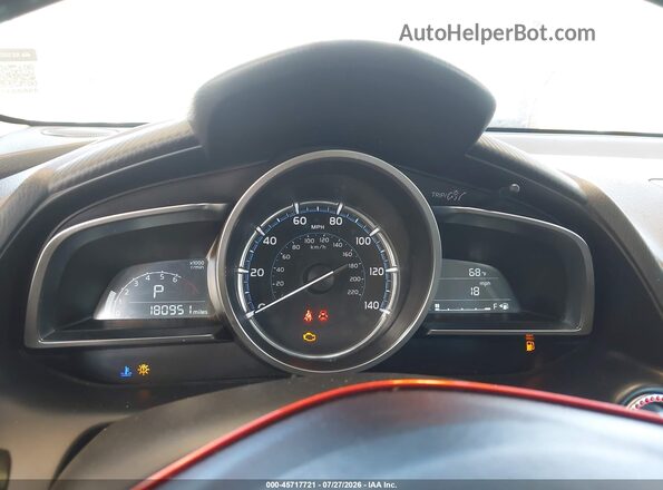 3MYDLBYVXKY520849 2019 TOYOTA YARIS White Հետևի նստատեղերի տեսք