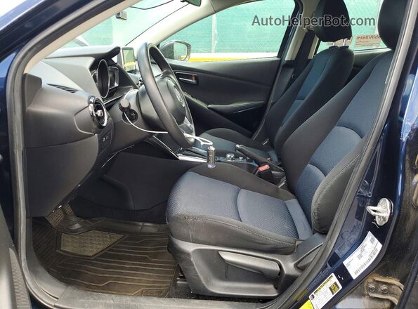 3MYDLBZV4GY131064 2016 TOYOTA SCION Blue Widok wnętrza z przodu