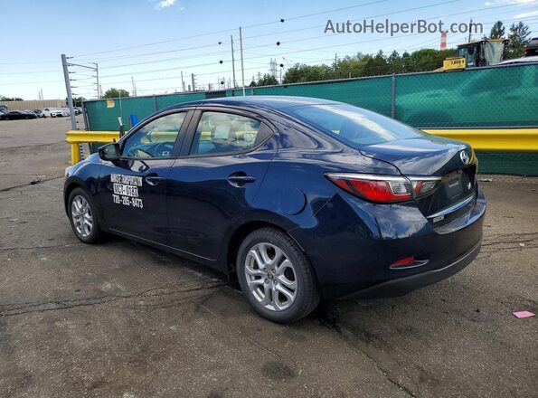 3MYDLBZV4GY131064 2016 TOYOTA SCION Blue Tył lewy
