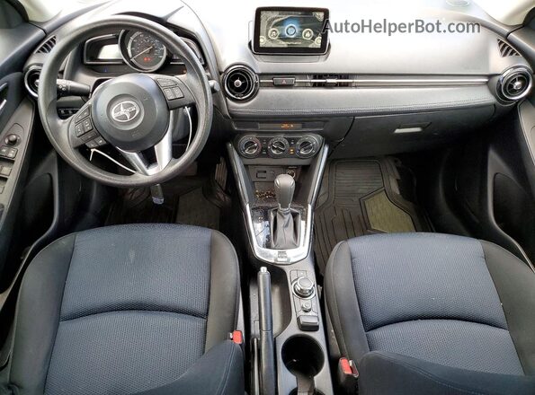 3MYDLBZV4GY131064 2016 TOYOTA SCION Blue Widok deski rozdzielczej