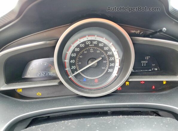 3MZBM1U70GM266827 2016 MAZDA 3 White ხელსაწყოთა პანელის ხედი