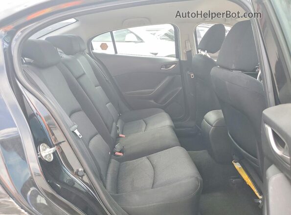 3MZBM1U75GM305251 2016 MAZDA 3 Black Widok tylnych siedzeń