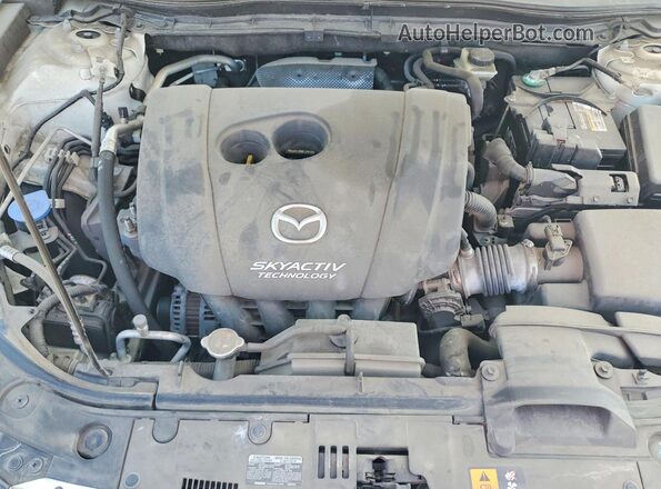 3MZBN1K71HM102844 2017 MAZDA 3 White Rear interior view