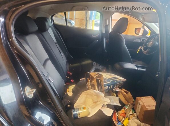 3MZBN1K71HM106246 2017 MAZDA 3 Black Հետևի նստատեղերի տեսք
