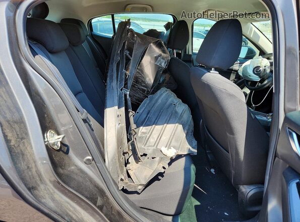 3MZBN1K77HM128090 2017 MAZDA 3 Charcoal Widok tylnych siedzeń
