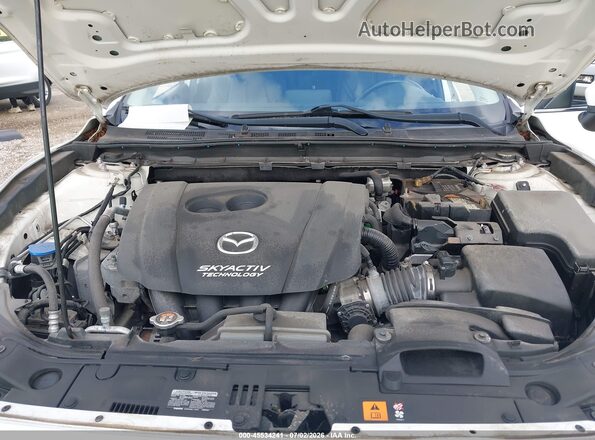 3MZBN1L34JM172257 2018 MAZDA 3 Белый Вид сзади