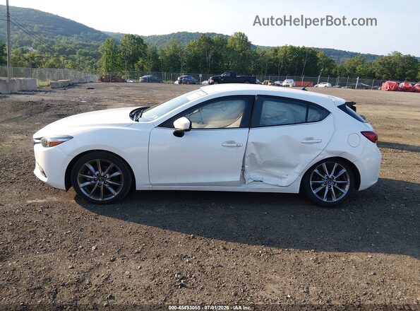 3MZBN1L34JM213664 2018 MAZDA 3 Белый Панорамный вид салона 360°