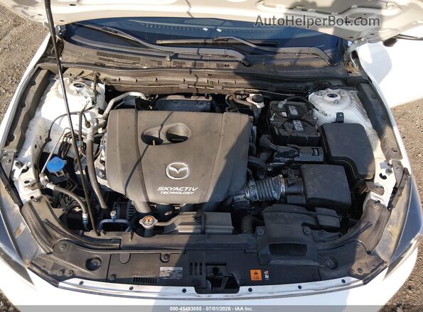 3MZBN1L34JM213664 2018 MAZDA 3 Белый Вид сзади