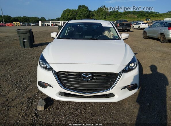3MZBN1L34JM213664 2018 MAZDA 3 Белый Вид щитка приборов