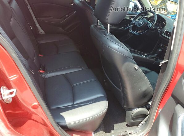 3MZBN1L34JM251038 2018 MAZDA 3 Red უკანა სავარძლების ხედი
