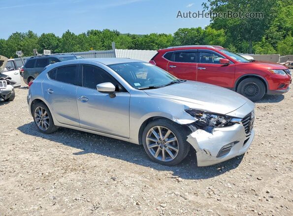 3MZBN1L35JM201569 2018 MAZDA 3 Silver Front right