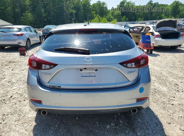 3MZBN1L35JM201569 2018 MAZDA 3 Silver Rear view