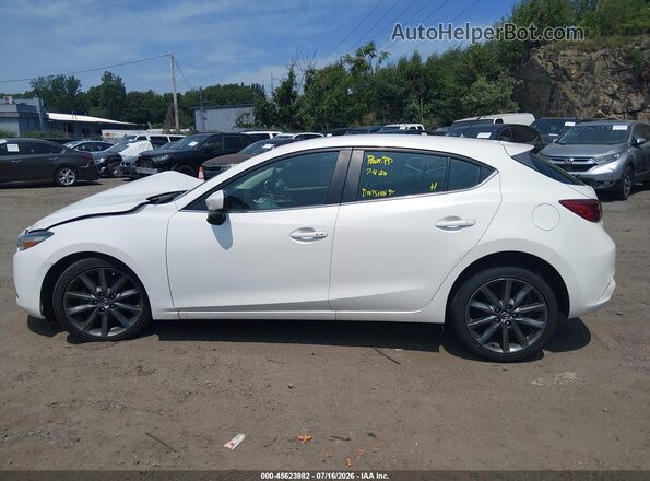 3MZBN1L36JM168517 2018 MAZDA 3 Белый Панорамный вид салона 360°