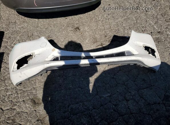 3MZBN1L37JM171202 2018 MAZDA 3 White ძრავის განყოფილების ხედი
