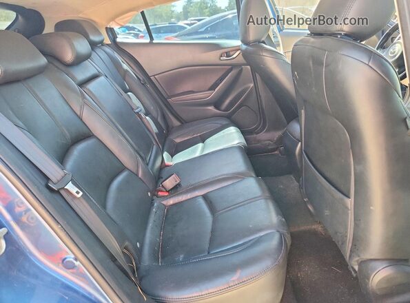 3MZBN1L39JM199390 2018 MAZDA 3 Blue Սալոնի հետևի տեսք
