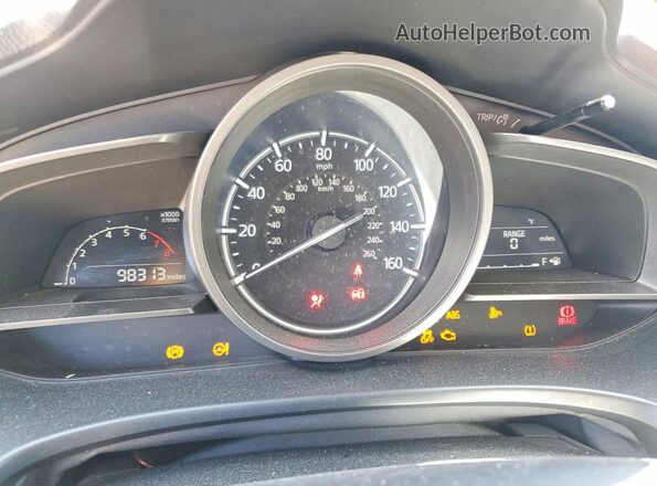 3MZBN1L39JM256381 2018 MAZDA 3 Gray Vista del cuadro de instrumentos