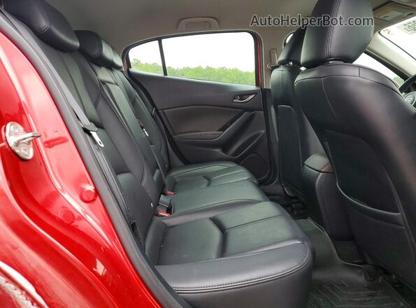 3MZBN1L3XJM197616 2018 MAZDA 3 Red Widok tylnych siedzeń