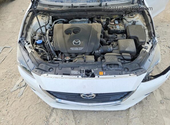 3MZBN1L75HM151771 2017 MAZDA 3 White Vista interior trasera