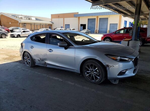 3MZBN1M30JM166535 2018 MAZDA 3 Серебряный Передняя правая четверть