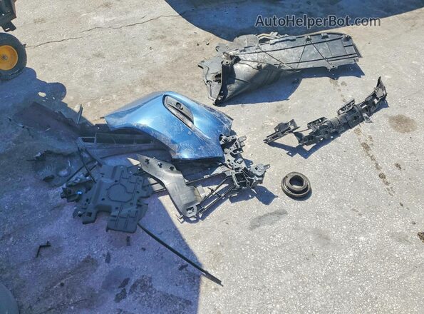 3MZBN1M31HM137748 2017 MAZDA 3 Blue ძრავის განყოფილების ხედი