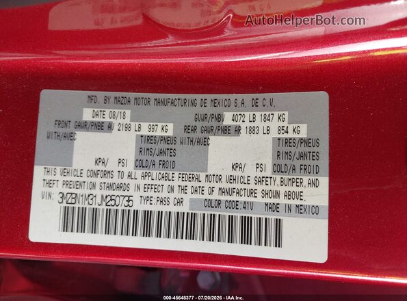 3MZBN1M31JM250735 2018 MAZDA 3 Red Vista del compartimento del motor