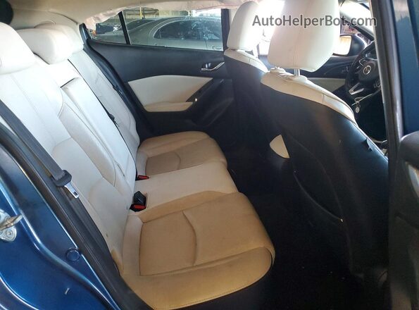 3MZBN1M32JM202225 2018 MAZDA 3 Blue Vista de los asientos traseros