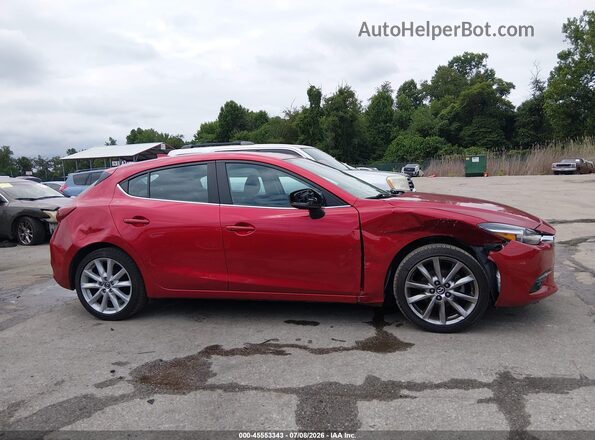 3MZBN1M32JM223091 2018 MAZDA 3 Red Вид задньої частини салону