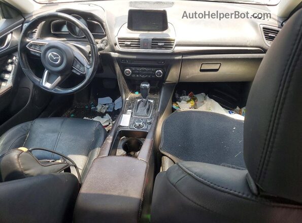 3MZBN1M34JM173455 2018 MAZDA 3 Черный Вид панели приборов