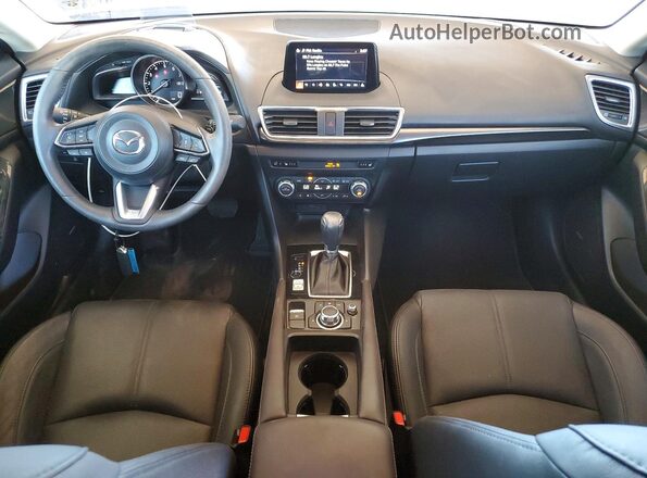 3MZBN1M34JM264466 2018 MAZDA 3 Red Dashboard view