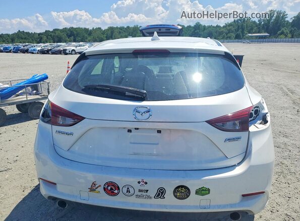 3MZBN1M35JM217740 2018 MAZDA 3 White Widok z tyłu
