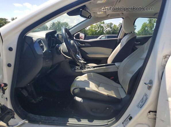 3MZBN1M35JM217740 2018 MAZDA 3 White Widok wnętrza z przodu