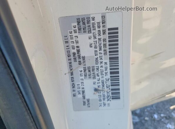 3MZBN1M35JM217740 2018 MAZDA 3 White Widok naklejki z numerem VIN