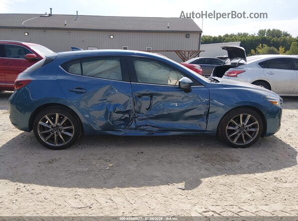 3MZBN1M37JM161123 2018 MAZDA 3 Blue Vista frontal