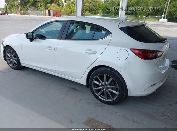 3MZBN1M37JM277115 2018 MAZDA 3 White Rear left