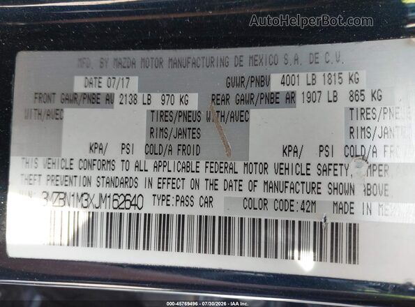 3MZBN1M3XJM162640 2018 MAZDA 3 Blue Vista del compartimento del motor