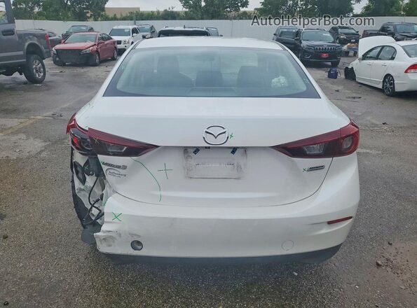 3MZBN1U70JM186335 2018 MAZDA 3 White Rear view
