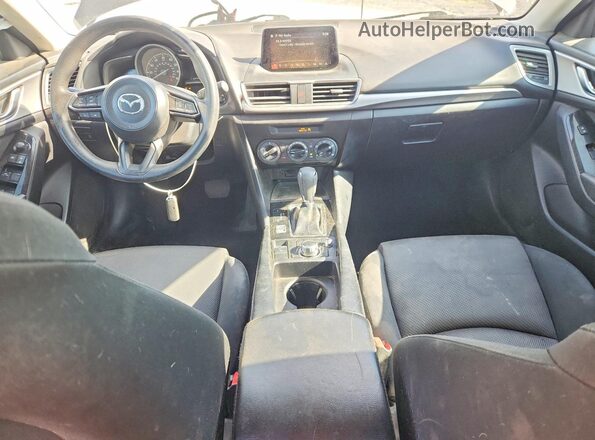 3MZBN1U71HM103389 2017 MAZDA 3 Gray Widok deski rozdzielczej