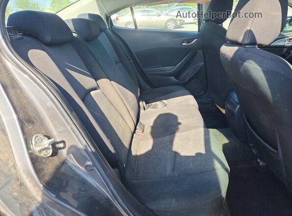 3MZBN1U71HM103389 2017 MAZDA 3 Gray Widok tylnych siedzeń