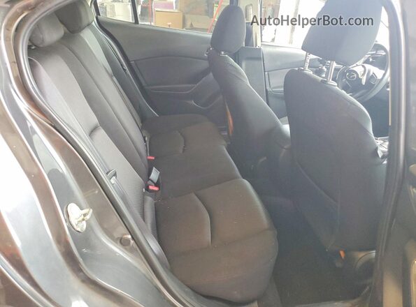 3MZBN1U71JM161394 2018 MAZDA 3 Charcoal Vista de los asientos traseros