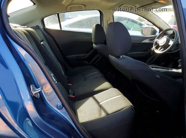 3MZBN1U71JM213848 2018 MAZDA 3 Blue უკანა სავარძლების ხედი