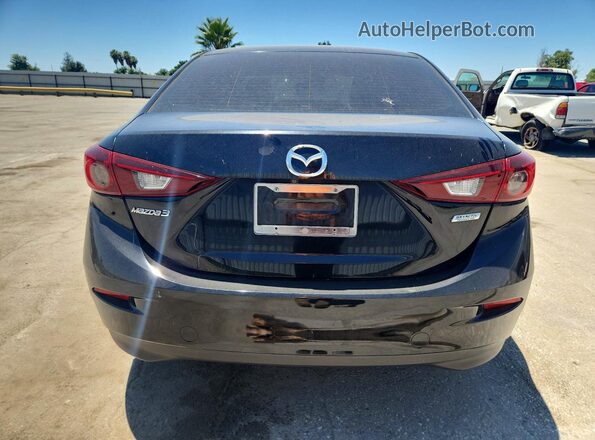 3MZBN1U73JM197975 2018 MAZDA 3 Gray Widok z tyłu