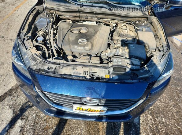 3MZBN1U74JM245791 2018 MAZDA 3 Blue Rear interior view