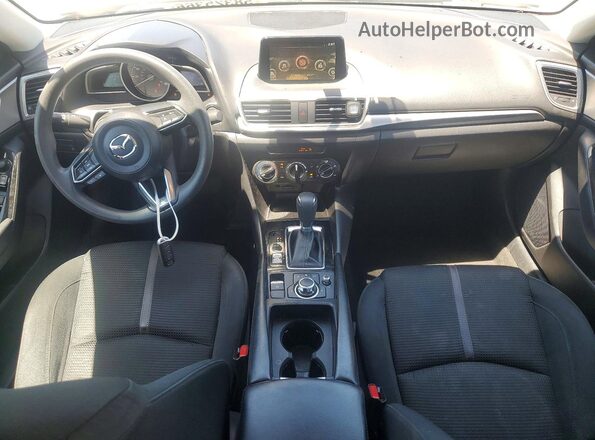 3MZBN1U75HM116226 2017 MAZDA 3 White Vista del salpicadero